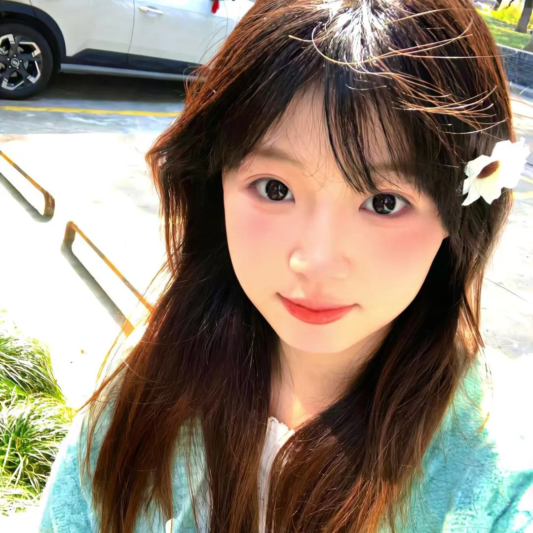 春花娇美可人儿